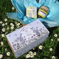 £20 Personalised Bee Garden Gift Box