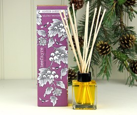 Winter Berries Large Room Diffuser